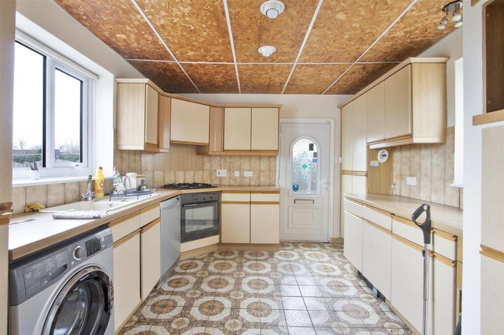 116 Foljambe Avenue, Walton, S40 - View 5