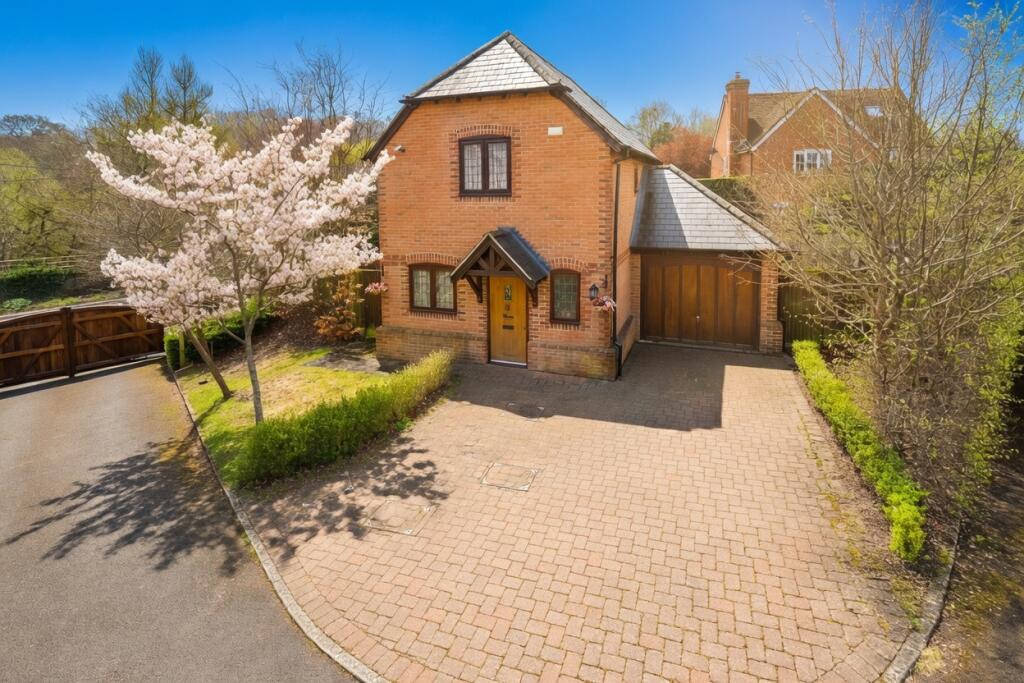 Main image of property: Benham Lane, Thatcham, RG19