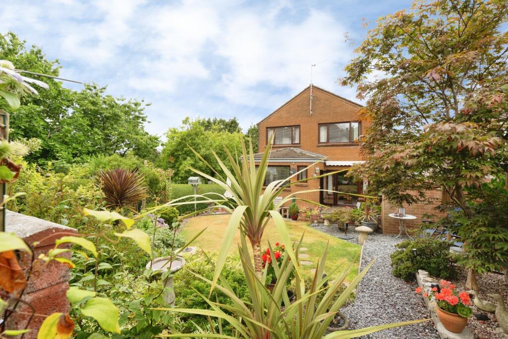 House in Llanelli - View 3