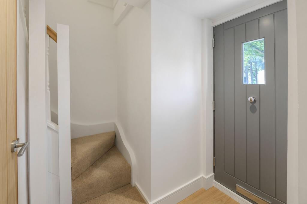 House in Tonbridge and Malling, Kent - View 4