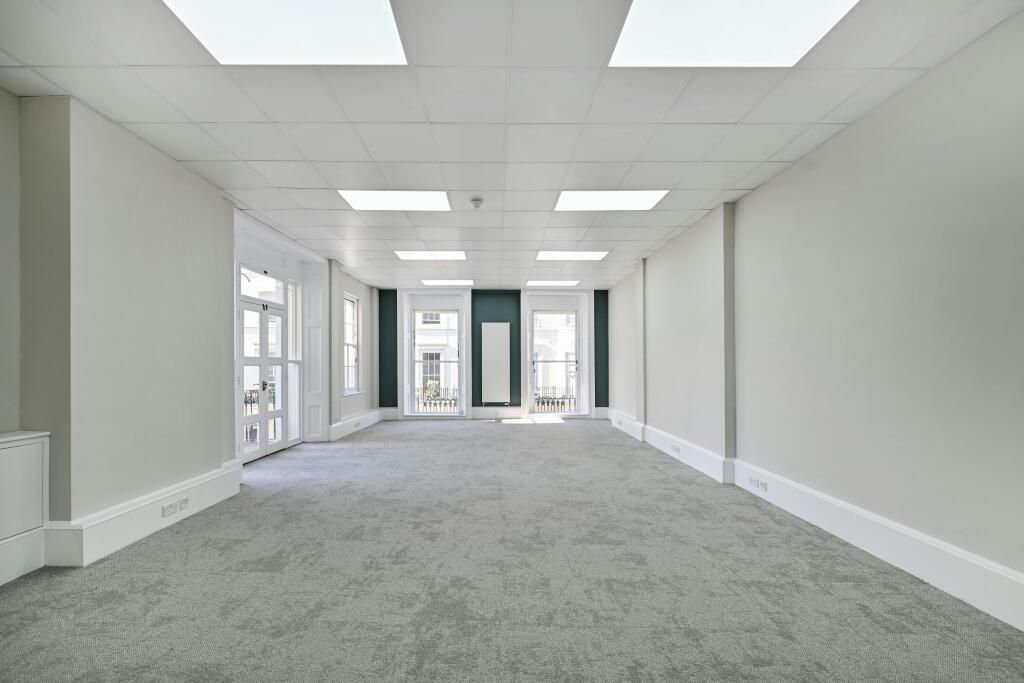 Stanhope House  1st Floor Suite.jpg