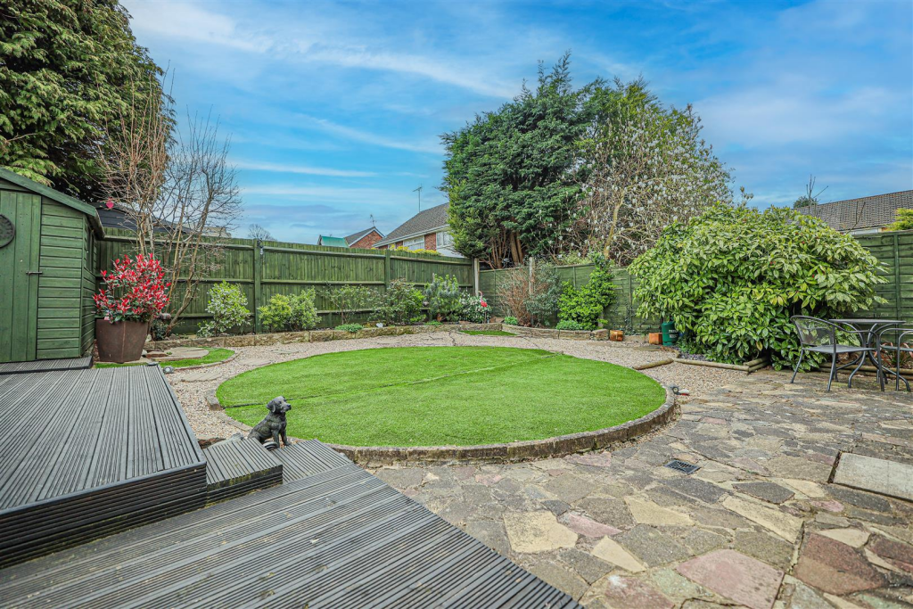 House in Dacorum, Leverstock Green - View 3