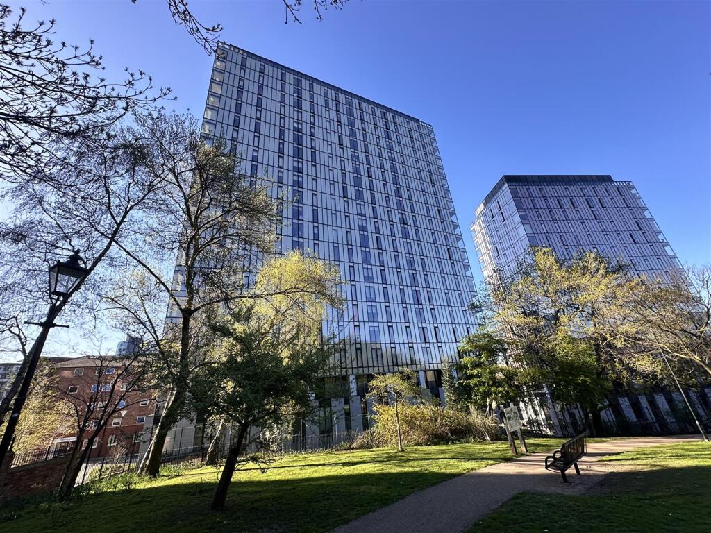 Main image of property: The Gate, 21 Aspin Lane, Manchester