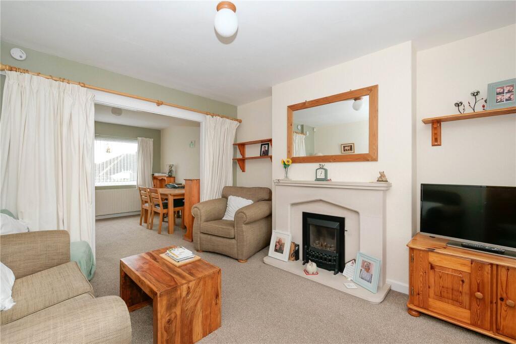 House in Bradford, Baildon - View 3