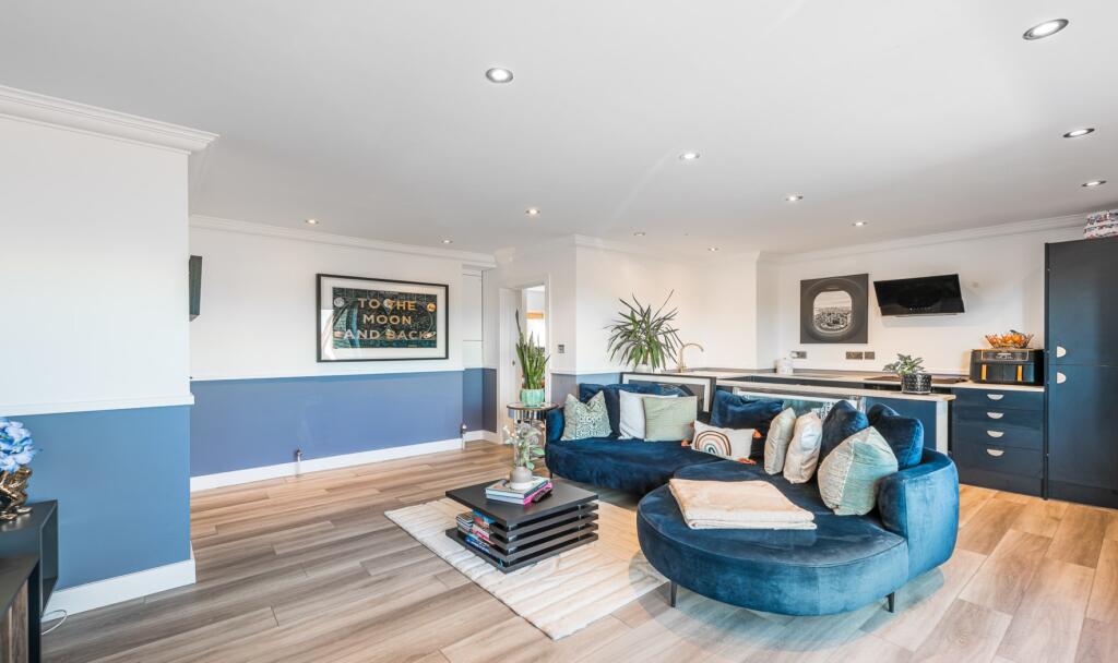 Apartment in London - View 3
