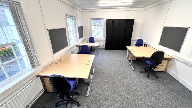 Office F4