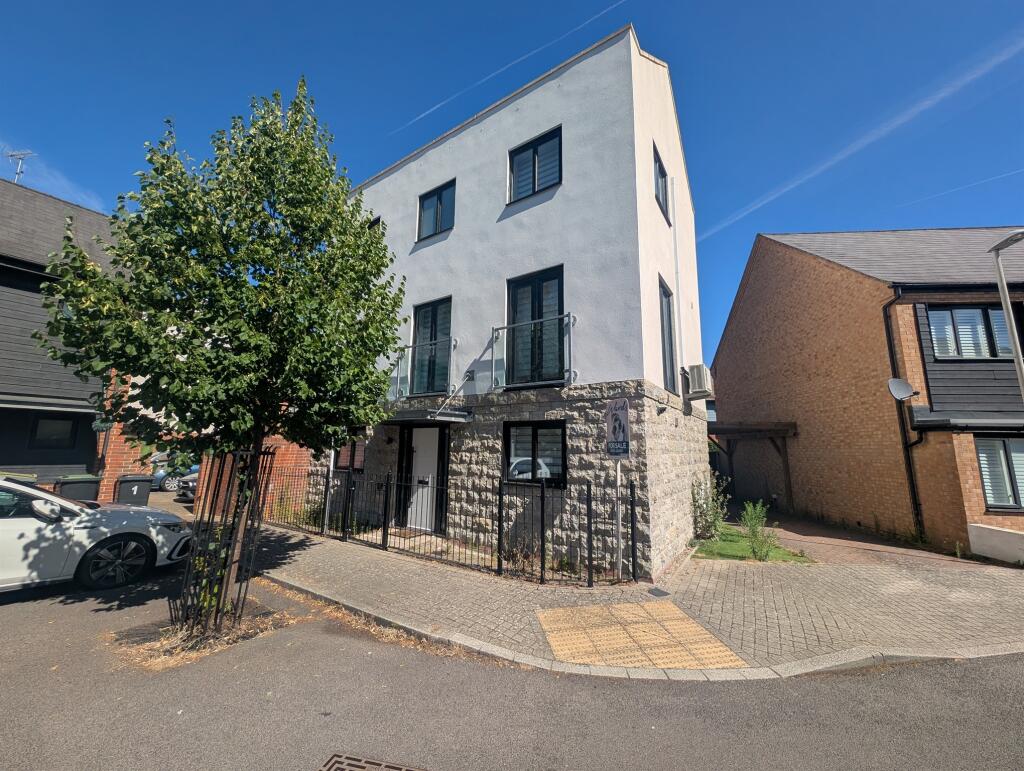 Main image of property: Hawley Drive, Leybourne, West Malling