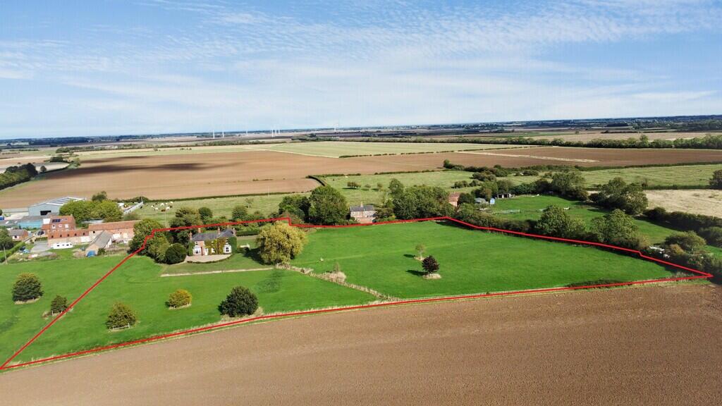 Wyggeston House, Chapel Lane, Great Carlton LN11 8JR - View 2
