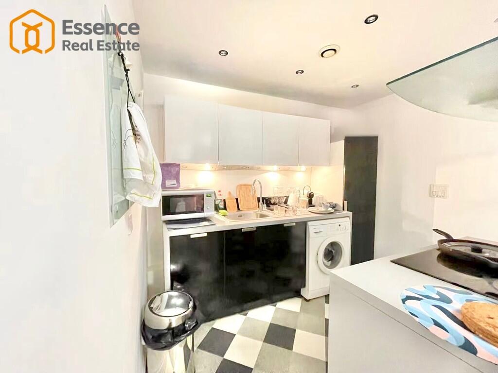 Apartment in Birmingham, West Midlands - View 3
