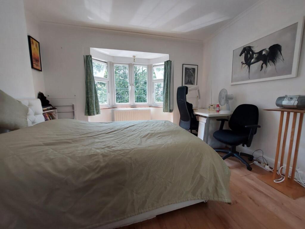 Apartment in London - View 3