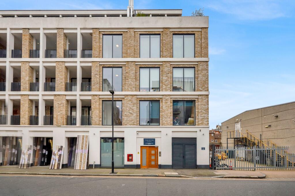 Main image of property: Saxon Apartments, 
204 Fairbridge Road, N19