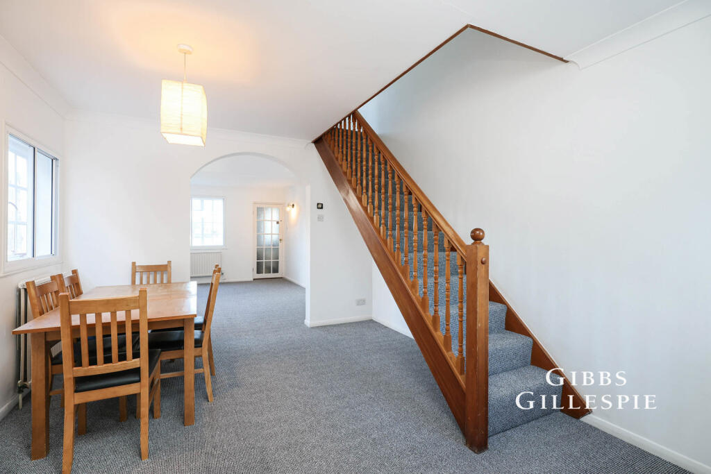House in Slough, Gerrards Cross - View 5