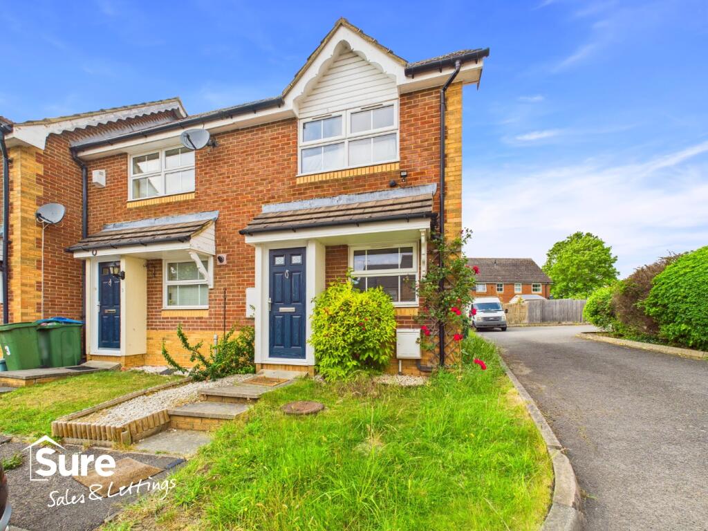 Main image of property: Simmons Court, Aylesbury, Buckinghamshire, HP21