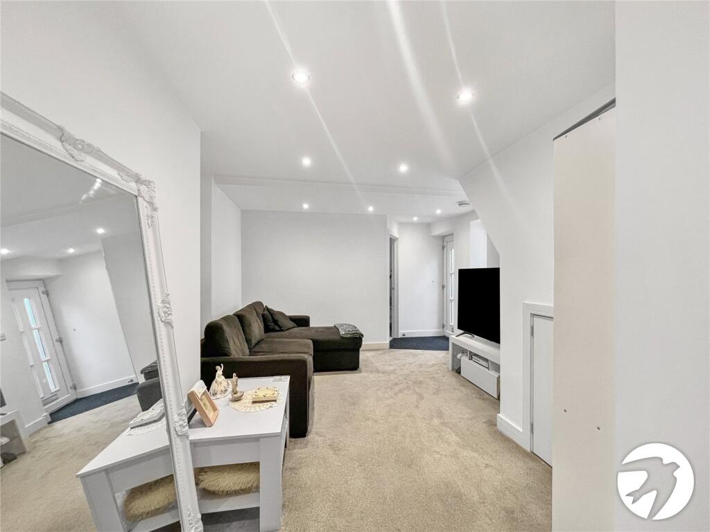 Apartment in Swale, Kent - View 5