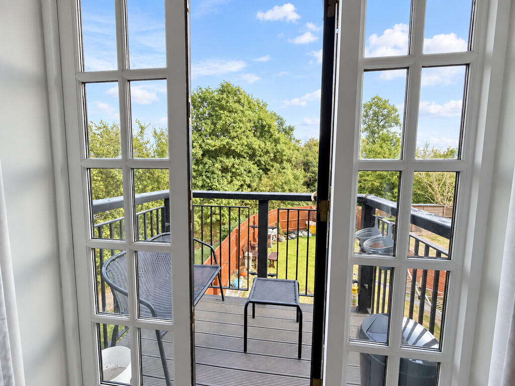Apartment in Biggleswade, Central Bedfordshire - View 3