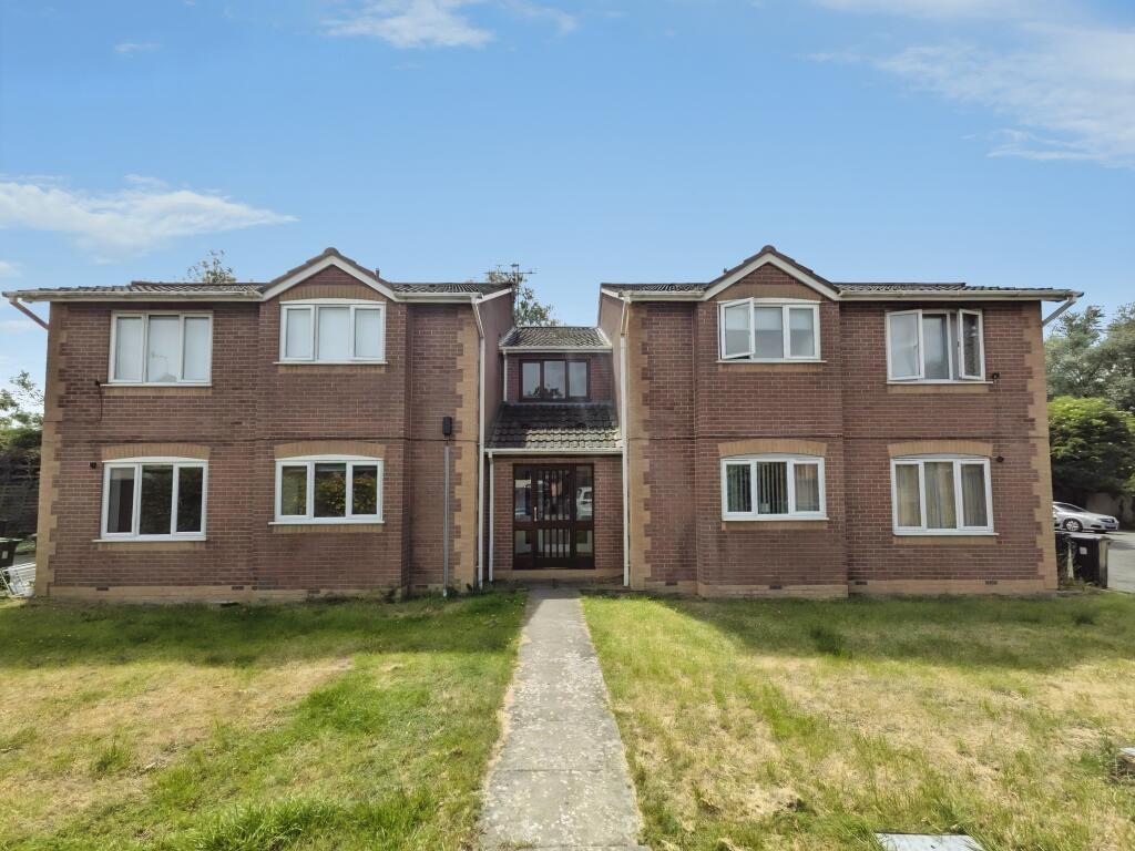 Main image of property: 195, St. Philips Drive, Evesham, Worcestershire WR11 2RQ