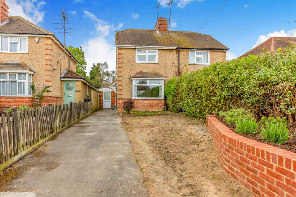 Main image of property: Loddon Bridge Road, Reading, RG5