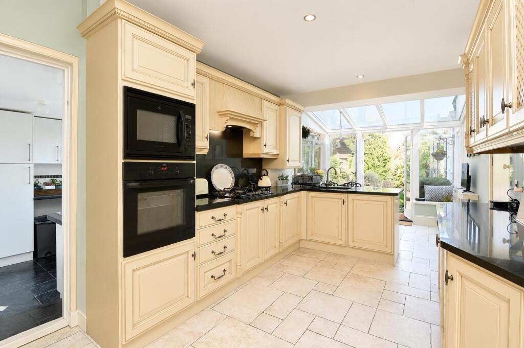 Beautiful Detached Home * Shanklin photo 5