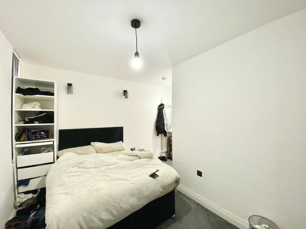 House in Nottingham - View 5