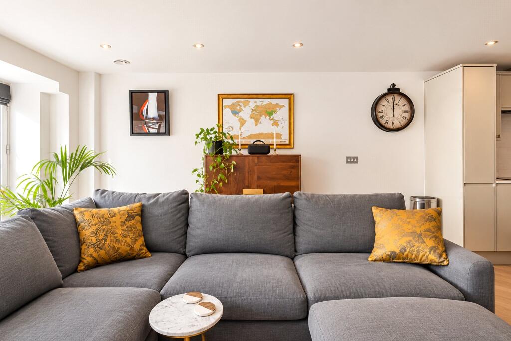 Apartment in Bristol, Stokes Croft, St Paul's - View 5