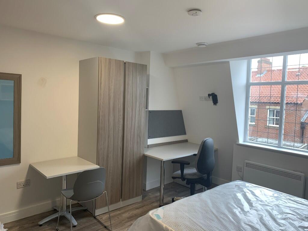 Main image of property: Gillygate, York, North Yorkshire, YO31