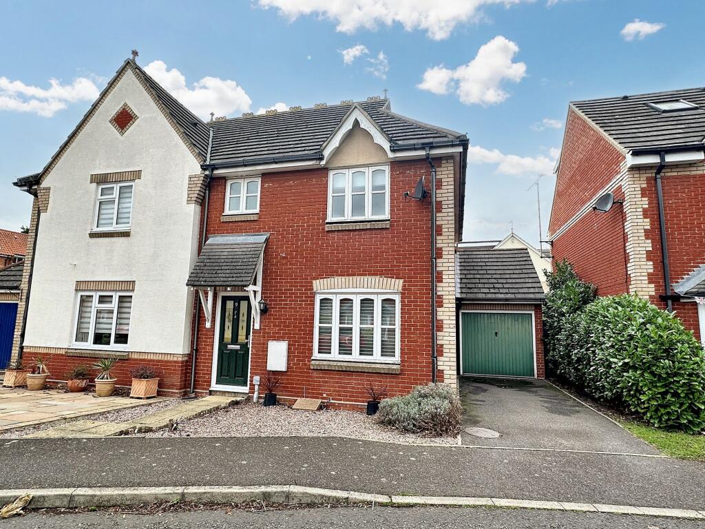 Main image of property: Handleys Chase, Noak Bridge SS15