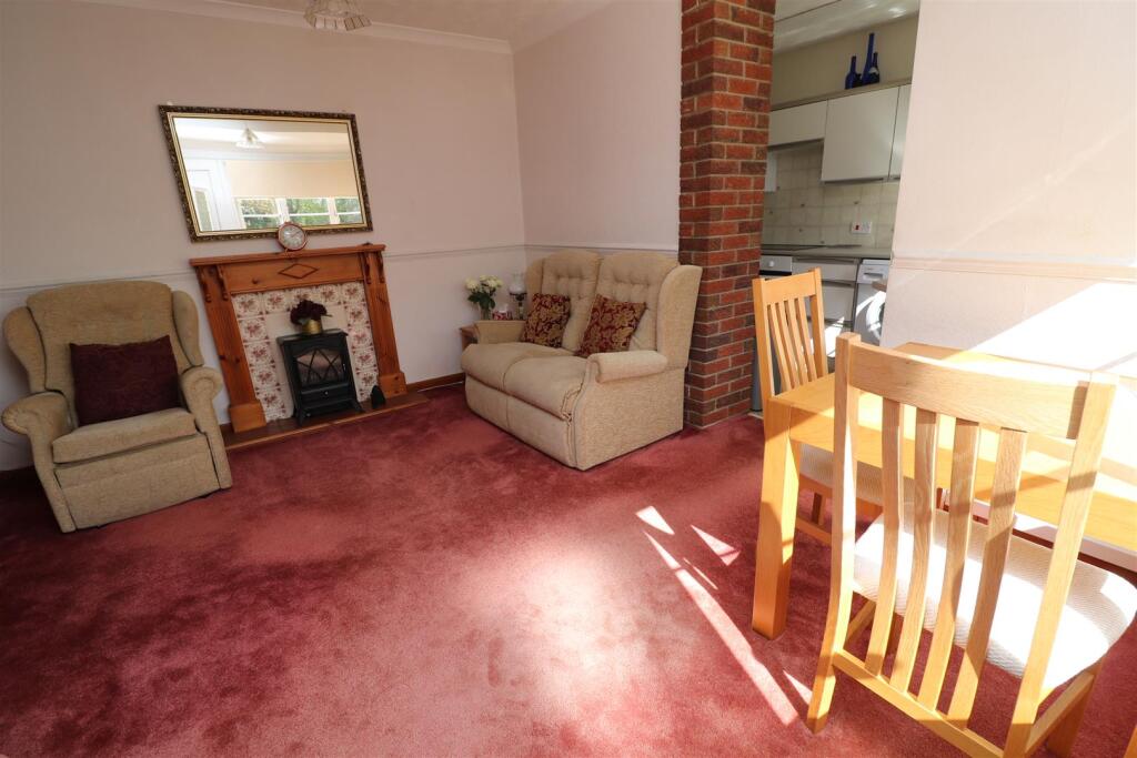 Additional image 3 of Buckleaze Close, Trowbridge