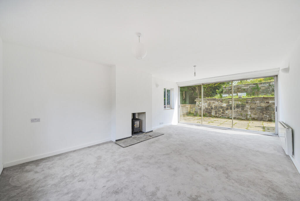 New Barn Lane, Whyteleafe, CR3 photo 3