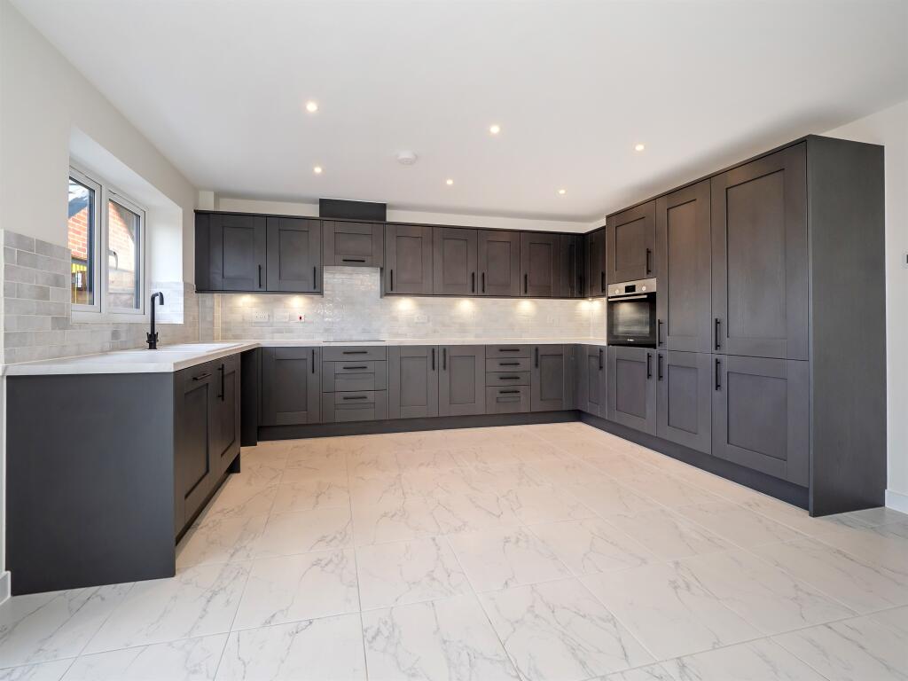 House in Norwich - View 5