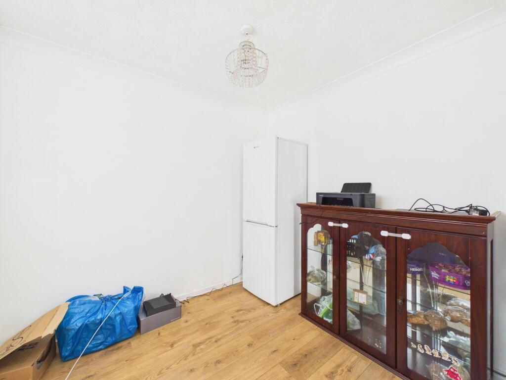 Coldray Close, Gloucester, Gloucestershire, GL1 photo 4