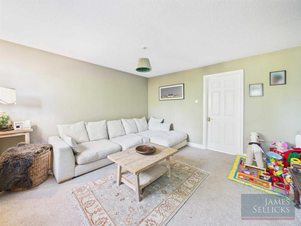 House in Leicester - View 5