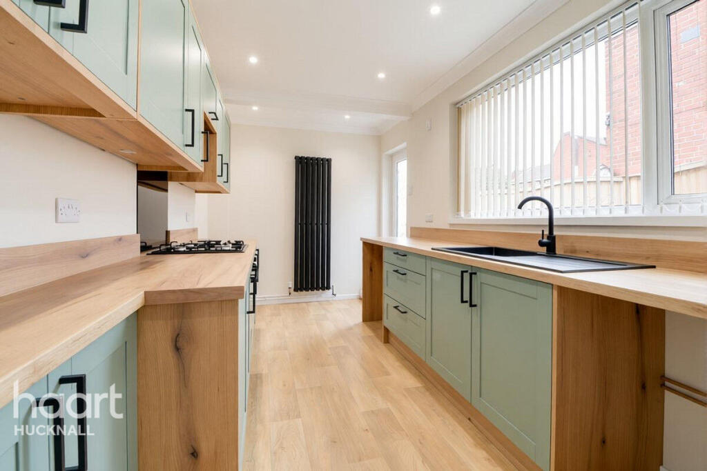 House in Ashfield, Sutton in Ashfield, Dalestorth - View 3