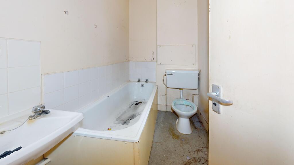 Apartment in London - More