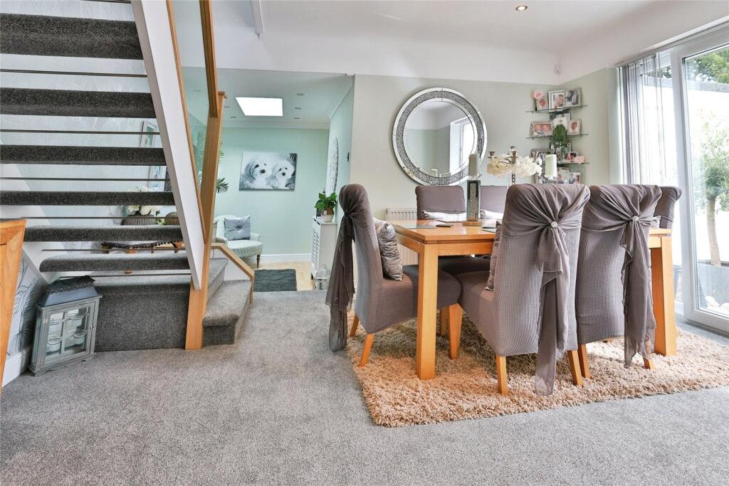 House in Bournemouth, Burton and Winkton - View 4