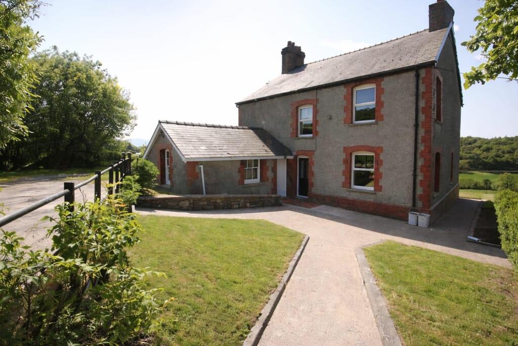 Main image of property: Maerdy, Corwen