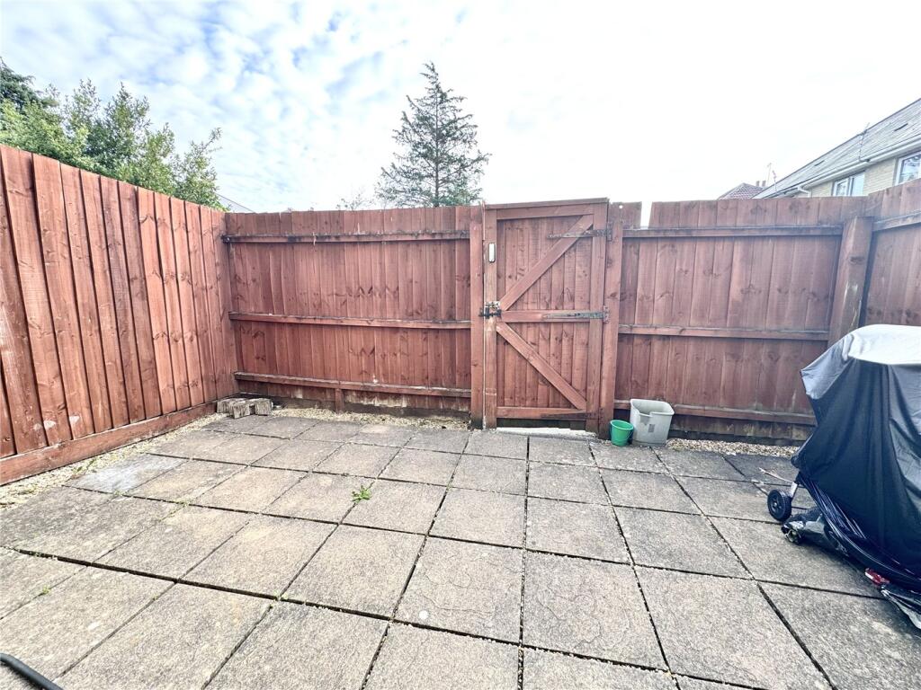 Richmond Road, Poole, BH14 photo 5