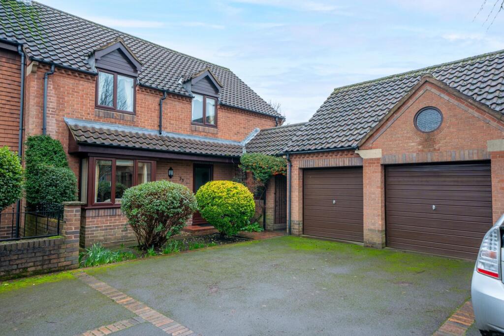 Main image of property: Bramcote Lane, Bramcote, Nottingham