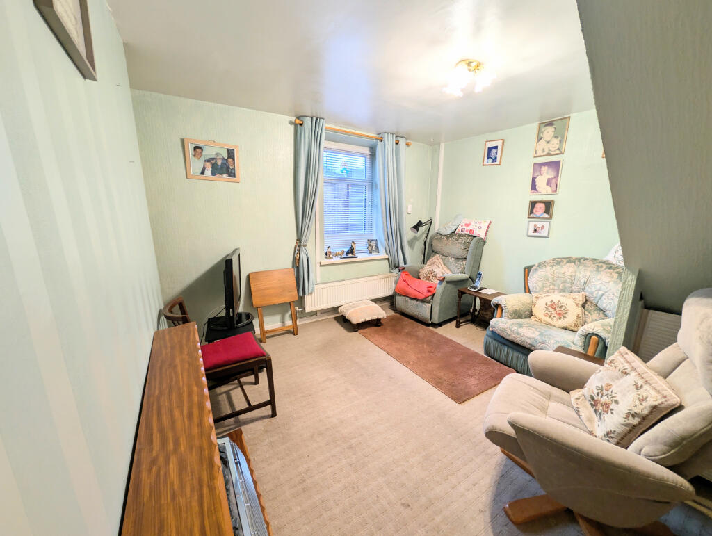 House in Mountain Ash - View 5