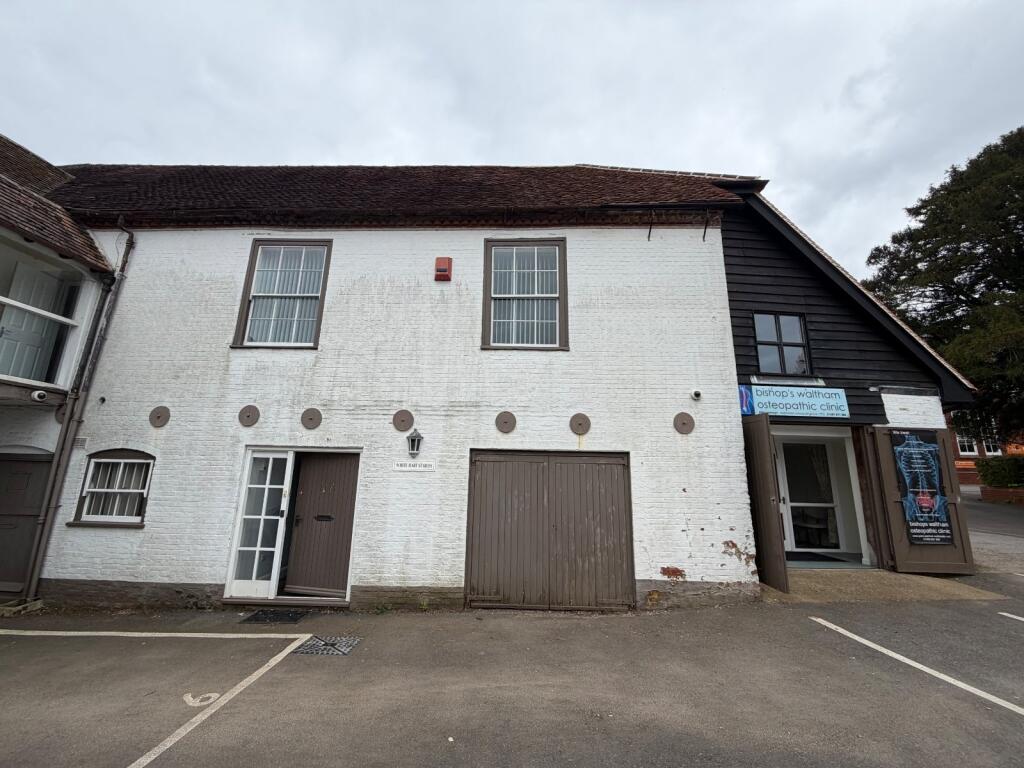 Main image of property: Bank Street, Bishops Waltham, Southampton, Hampshire, SO32
