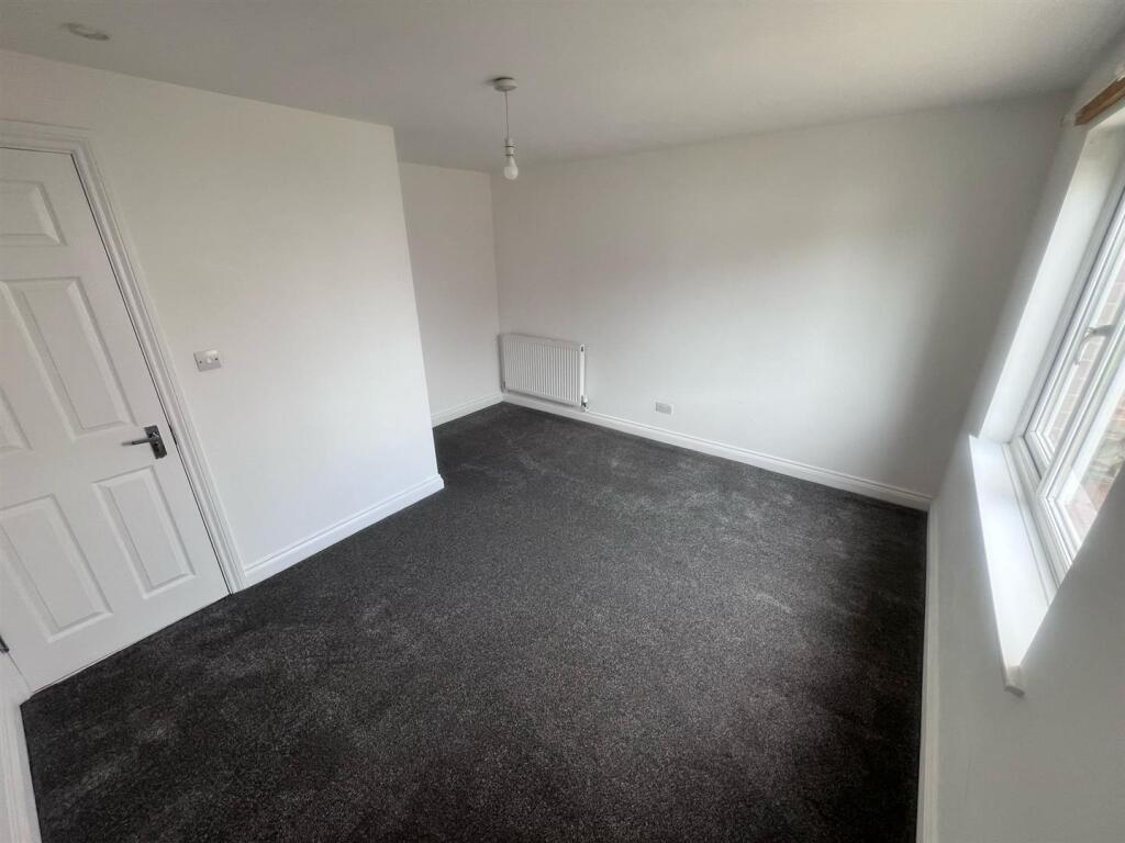 House in Portsmouth - View 5