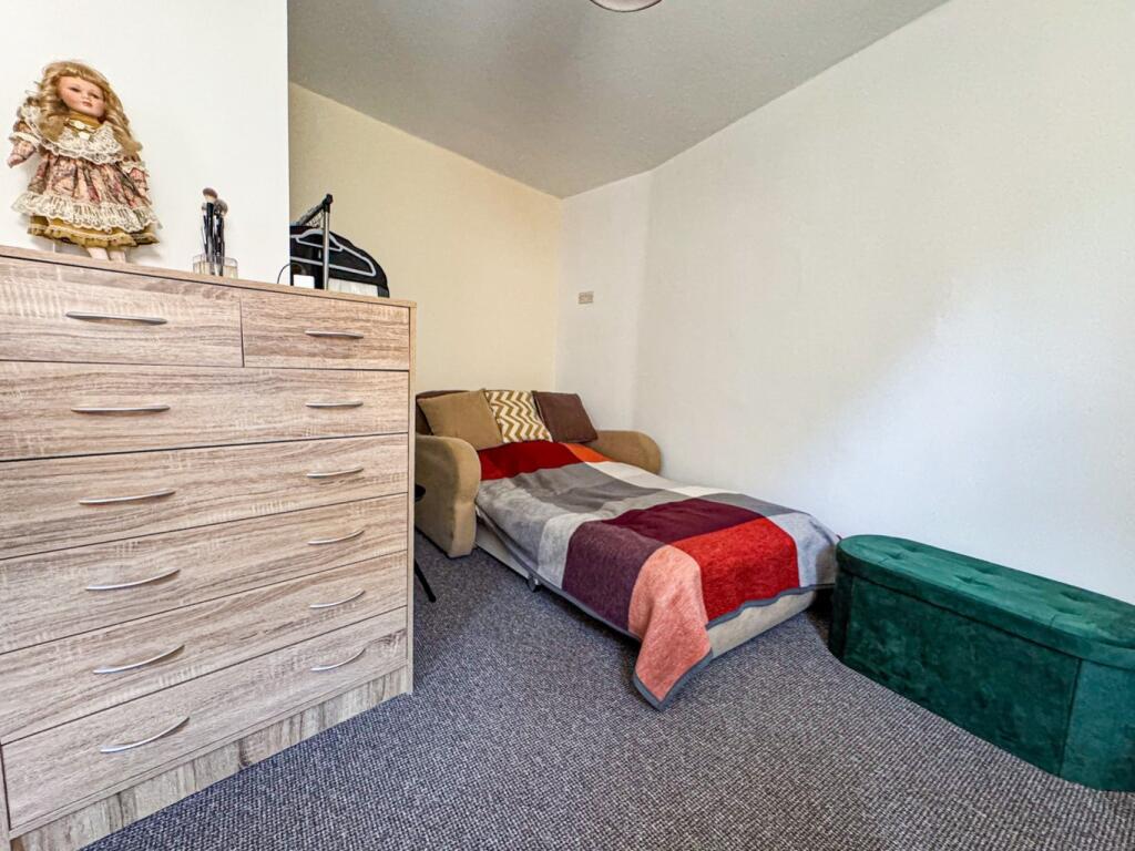 Apartment in Bridgwater, Eastover, Somerset - View 5