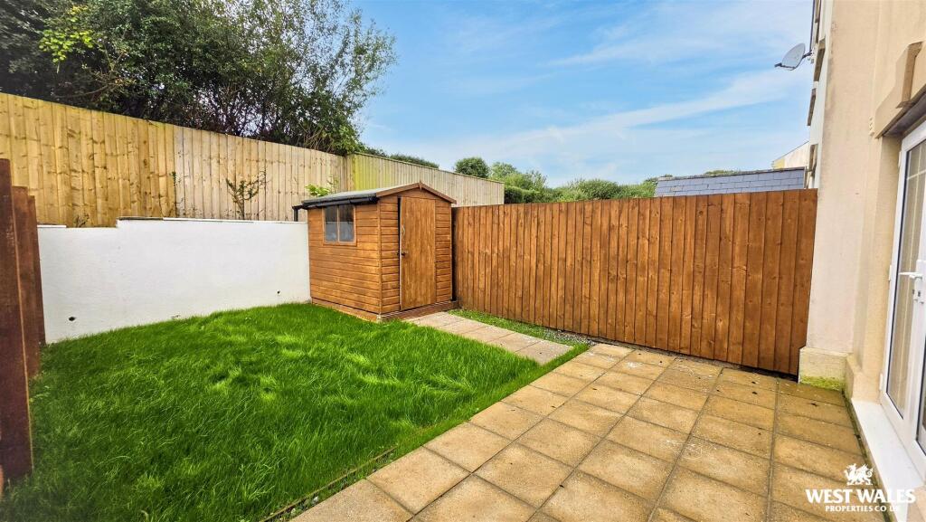 House in Swansea, Johnston - View 4