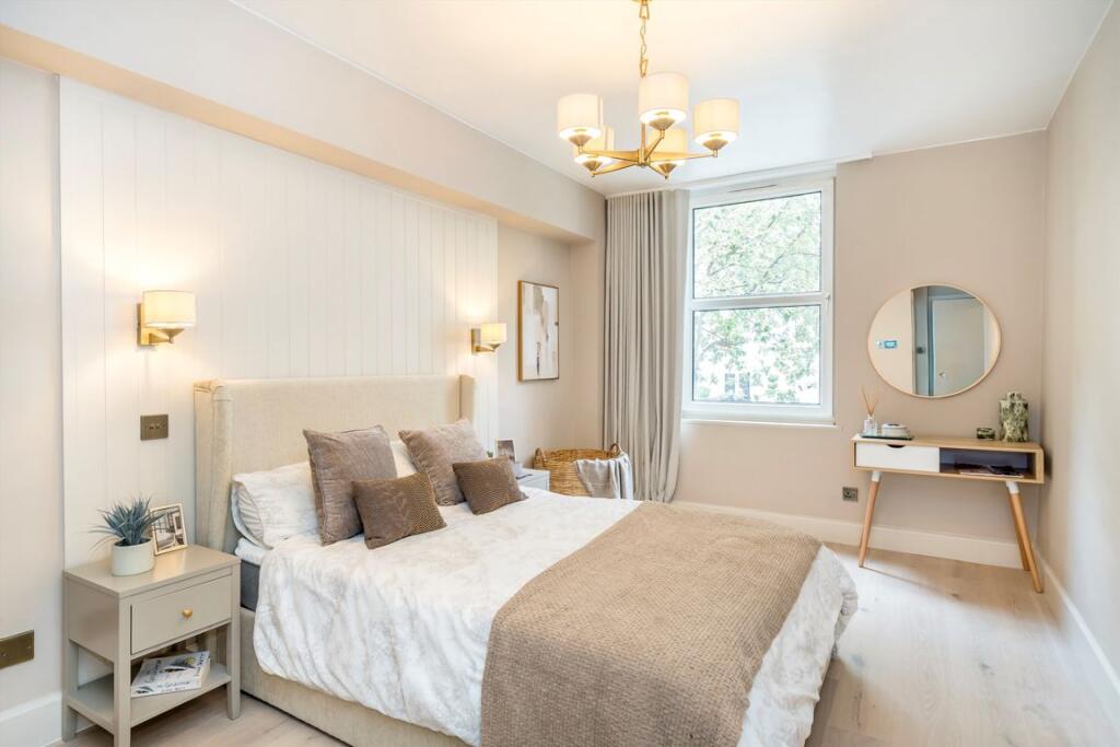 Apartment in London - More