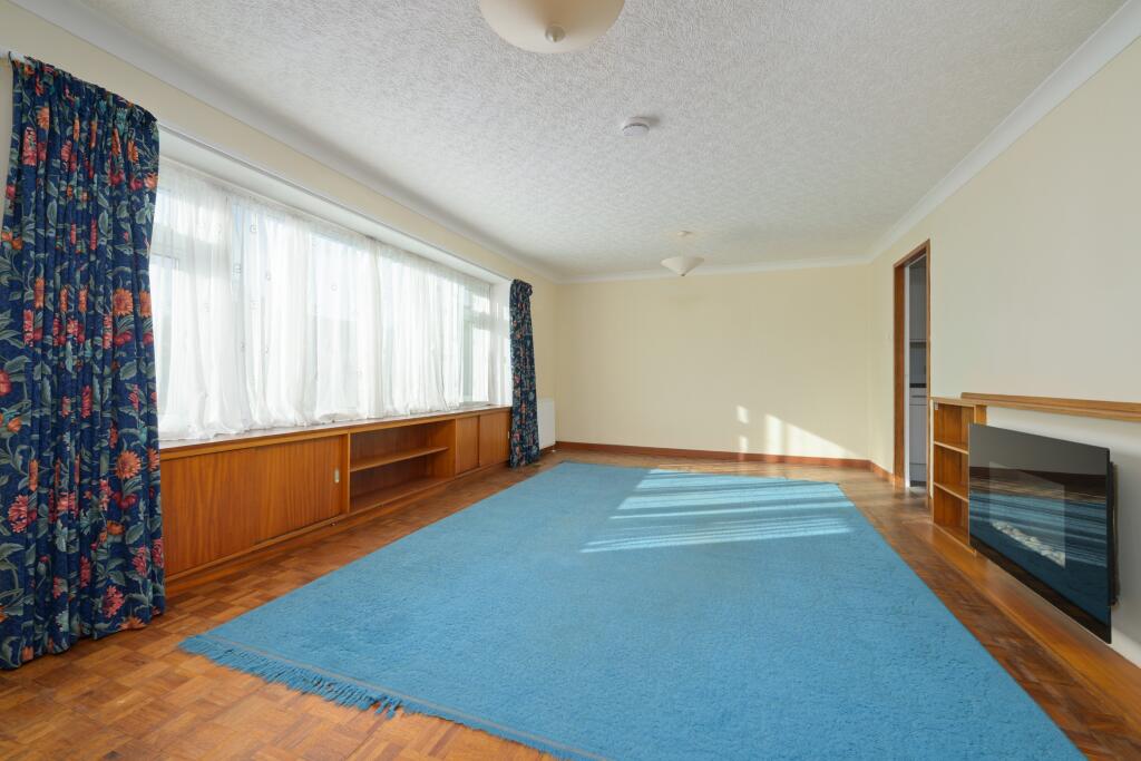 House in Perth - More