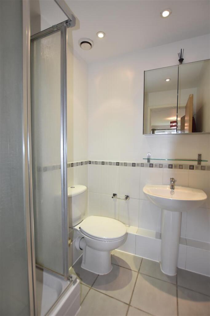 Apartment in Twickenham - View 5