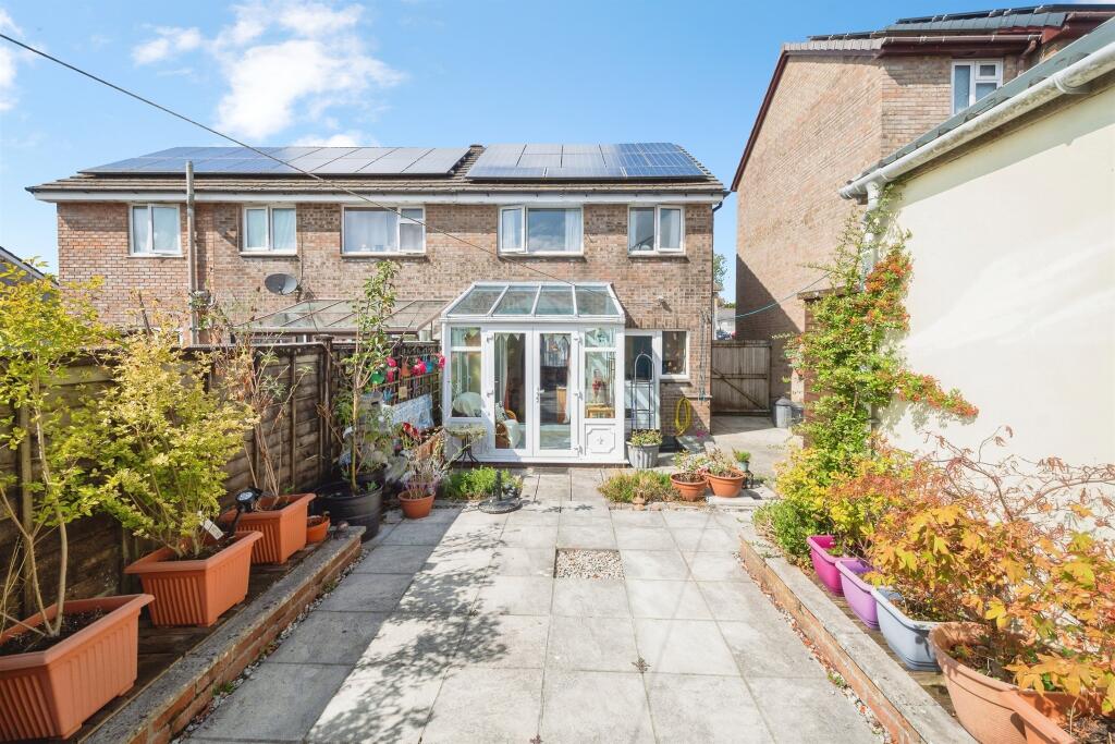 House in Plymouth - View 5