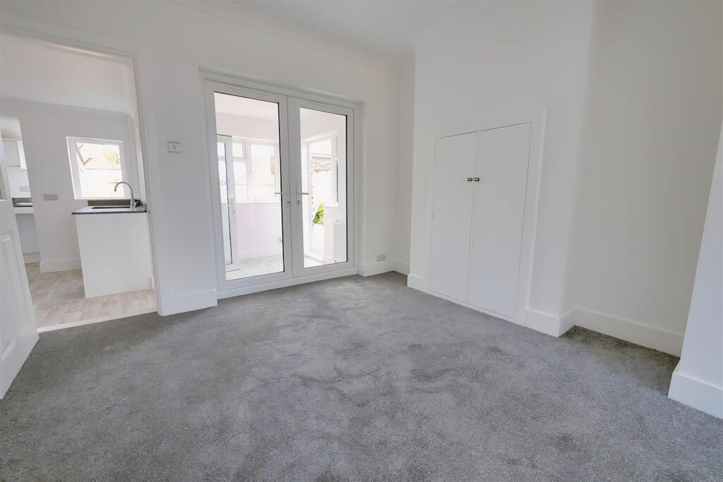 Brighton Road, Lancing photo 5