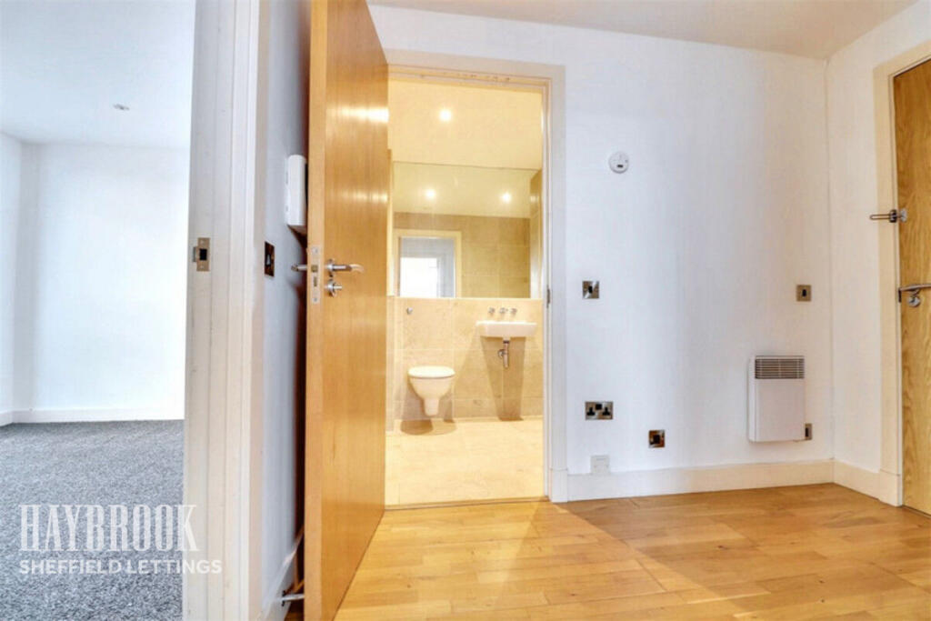 Apartment in Sheffield - View 6