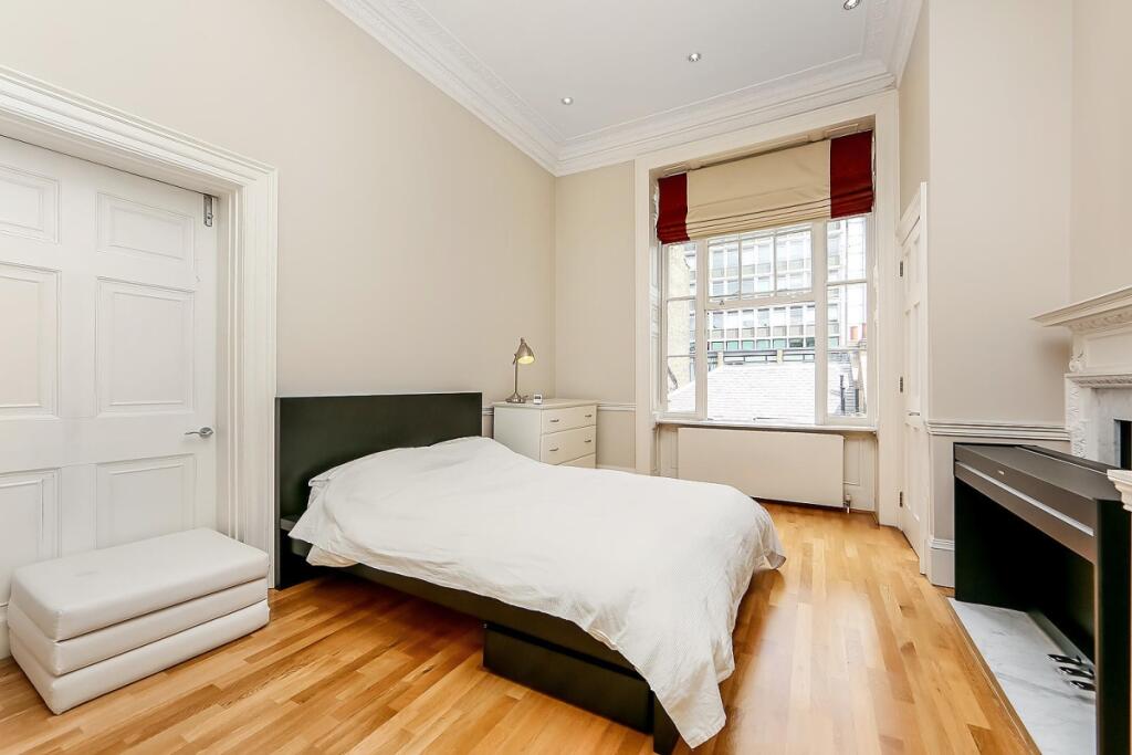 Apartment in London - View 3
