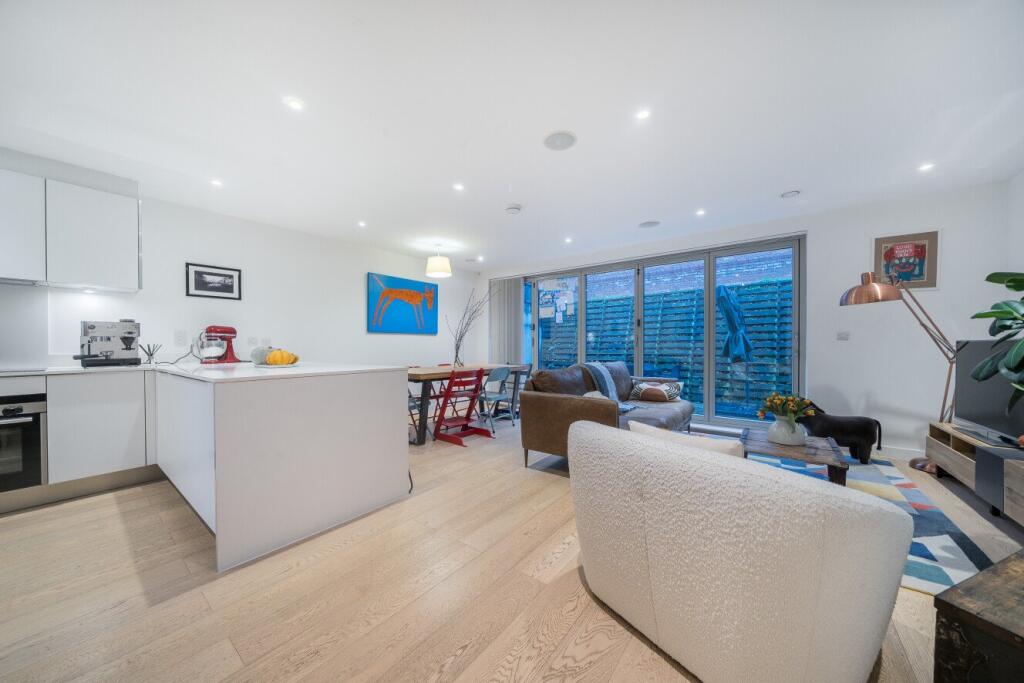 Main image of property: Landells Road, London, SE22